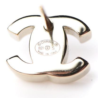 Chanel Metal CC Turnlock Earrings Gold 4 of 4