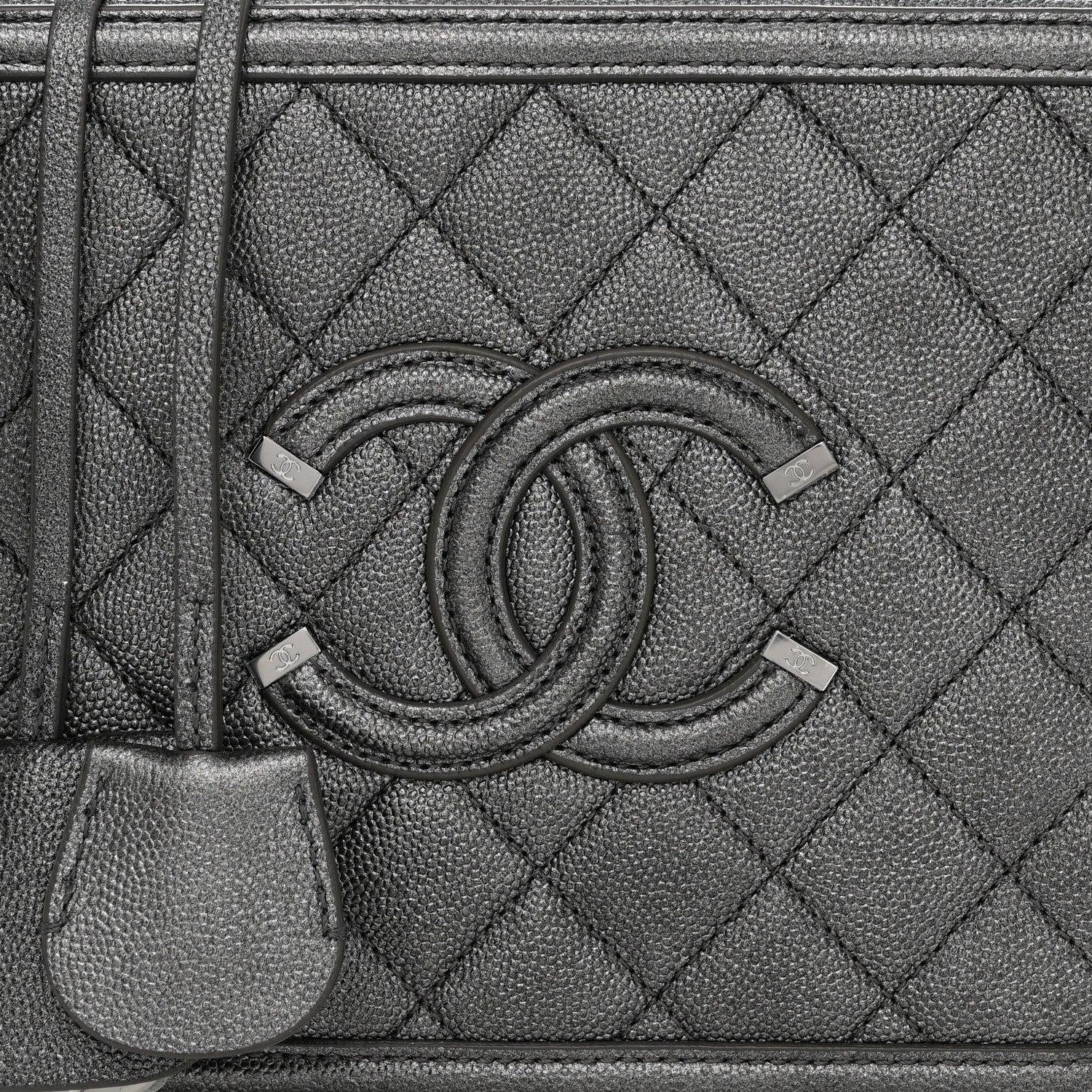 Chanel Metallic Caviar Quilted Medium CC Filigree Vanity Case Dark Silver 8 of 11