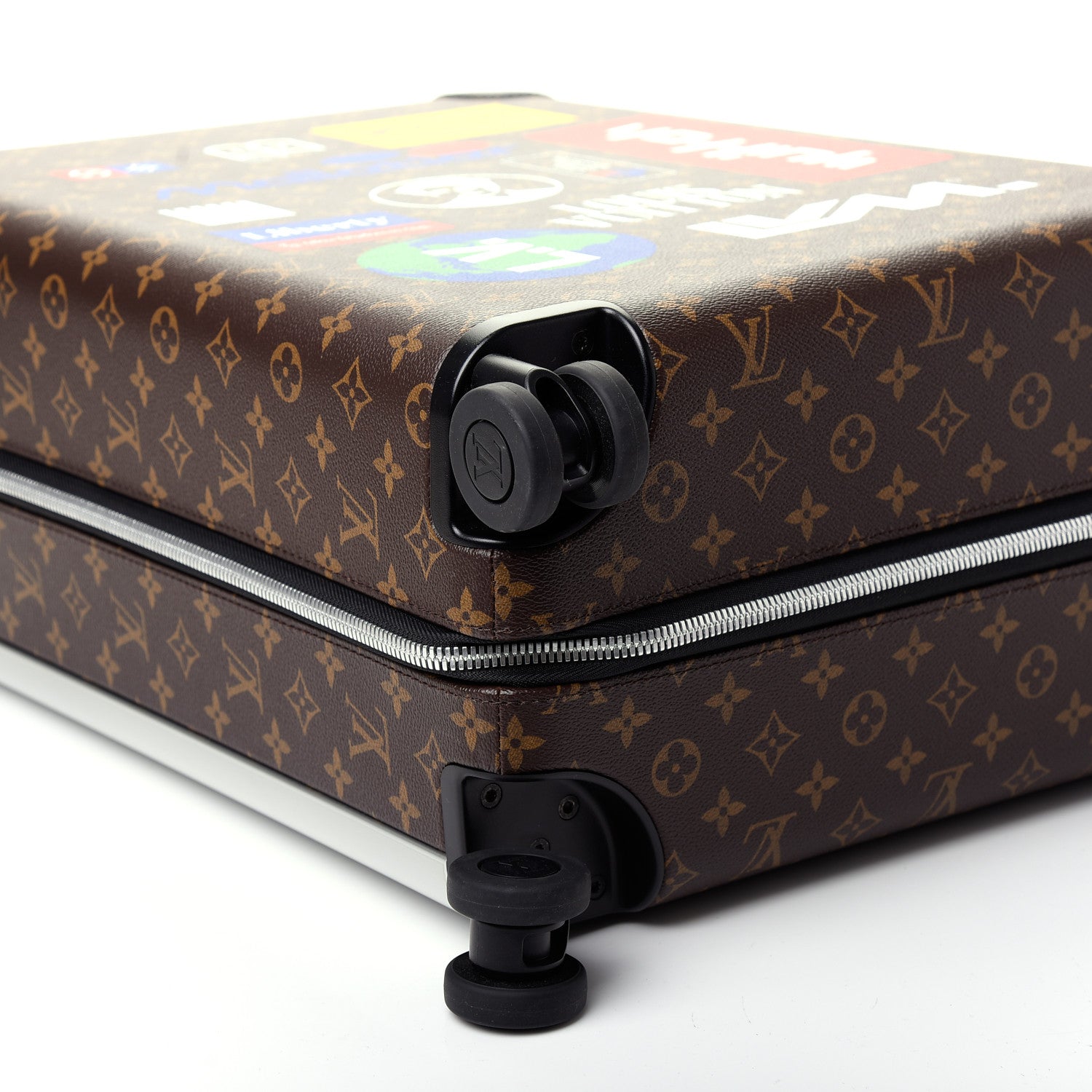 Louis Vuitton Monogram Logo Horizon 55 8 of 10