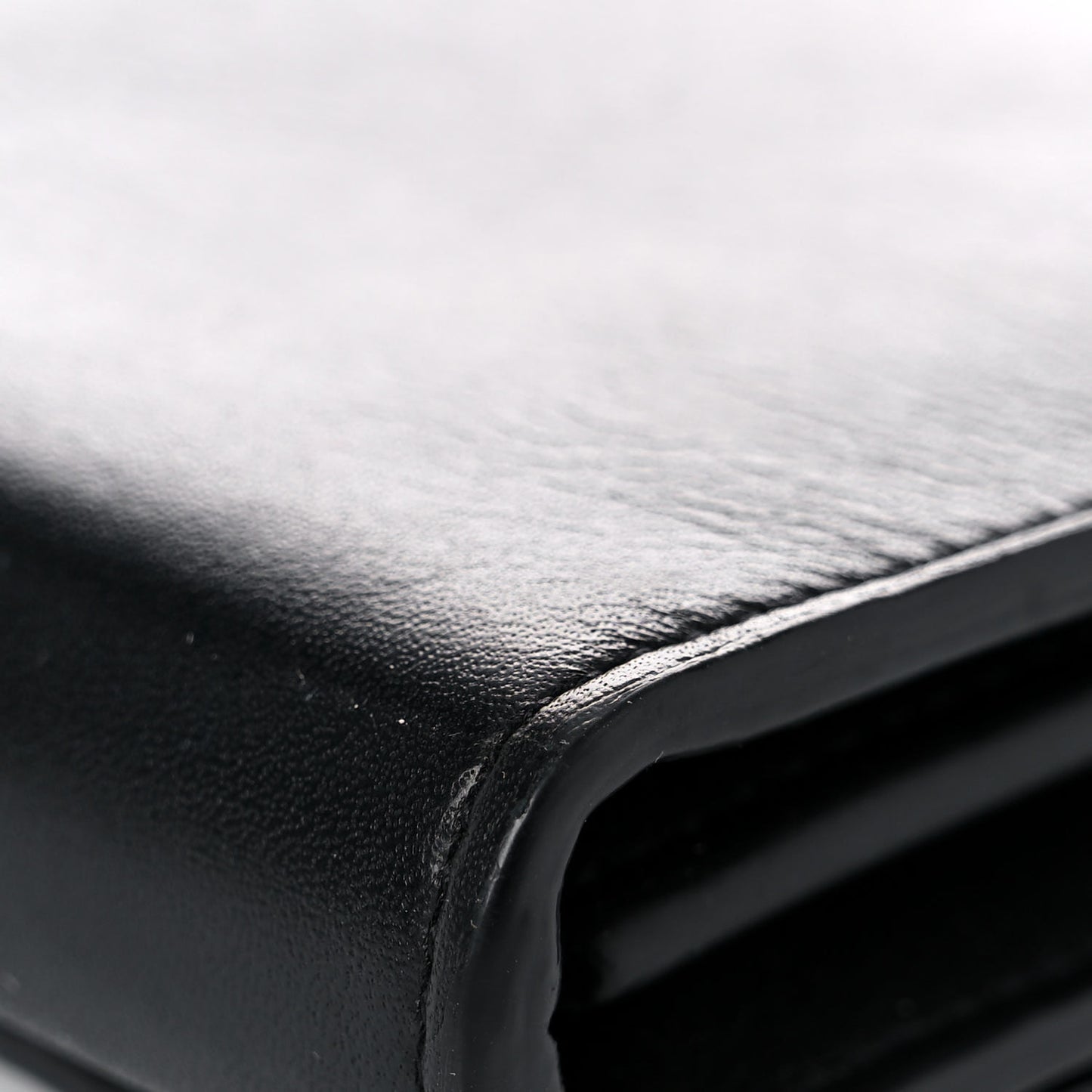 Calfskin Classic Y Ligne Chain Wallet Black