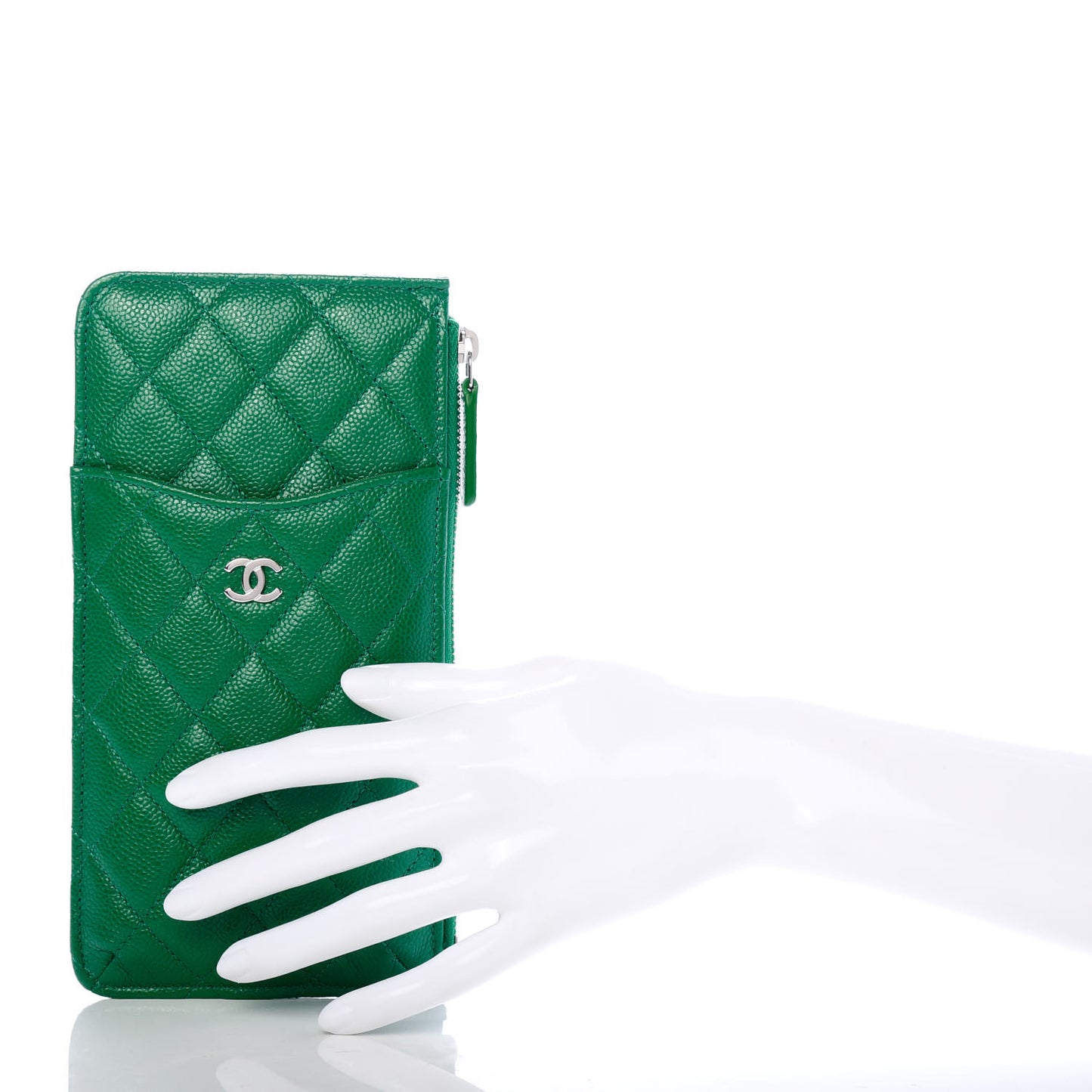 Caviar Quilted Classic Flat Wallet Pouch Green