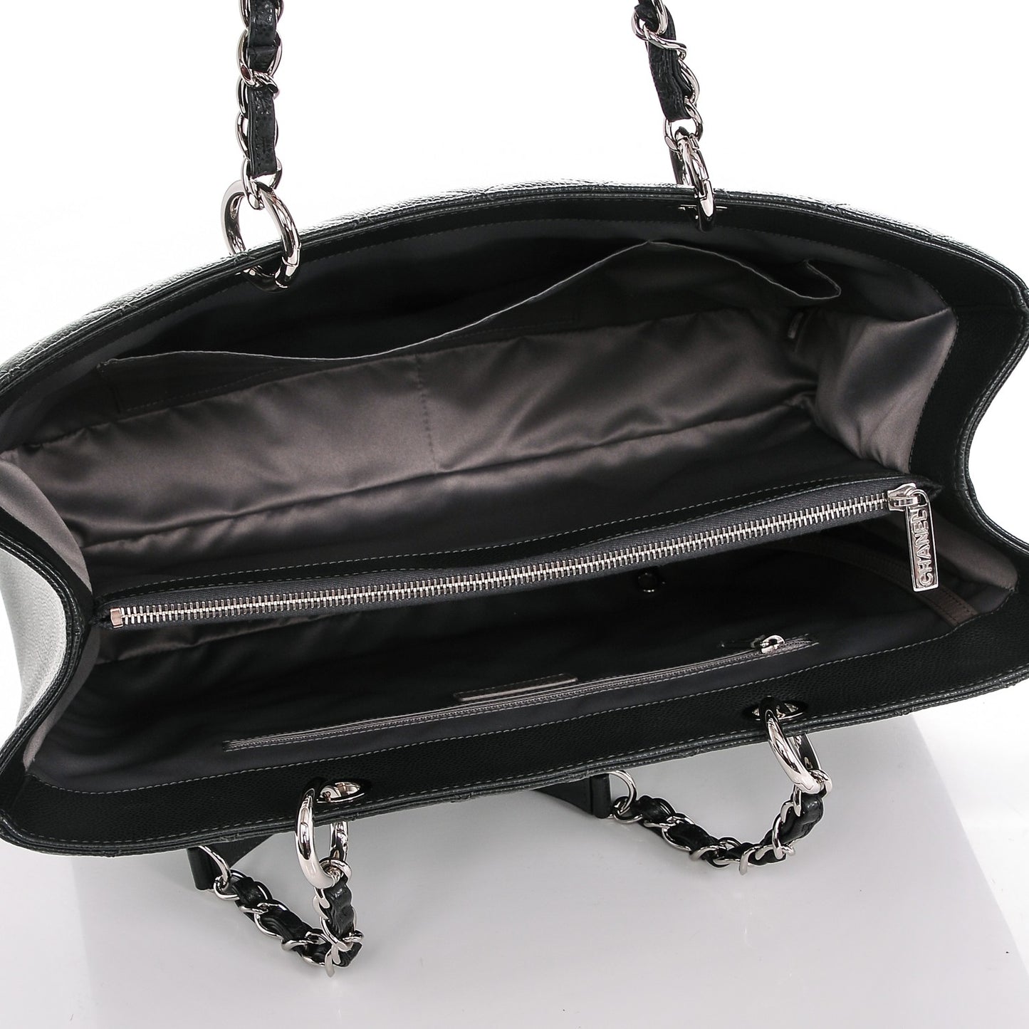 Caviar Quilted XL Grand Shopping Tote GST Grey