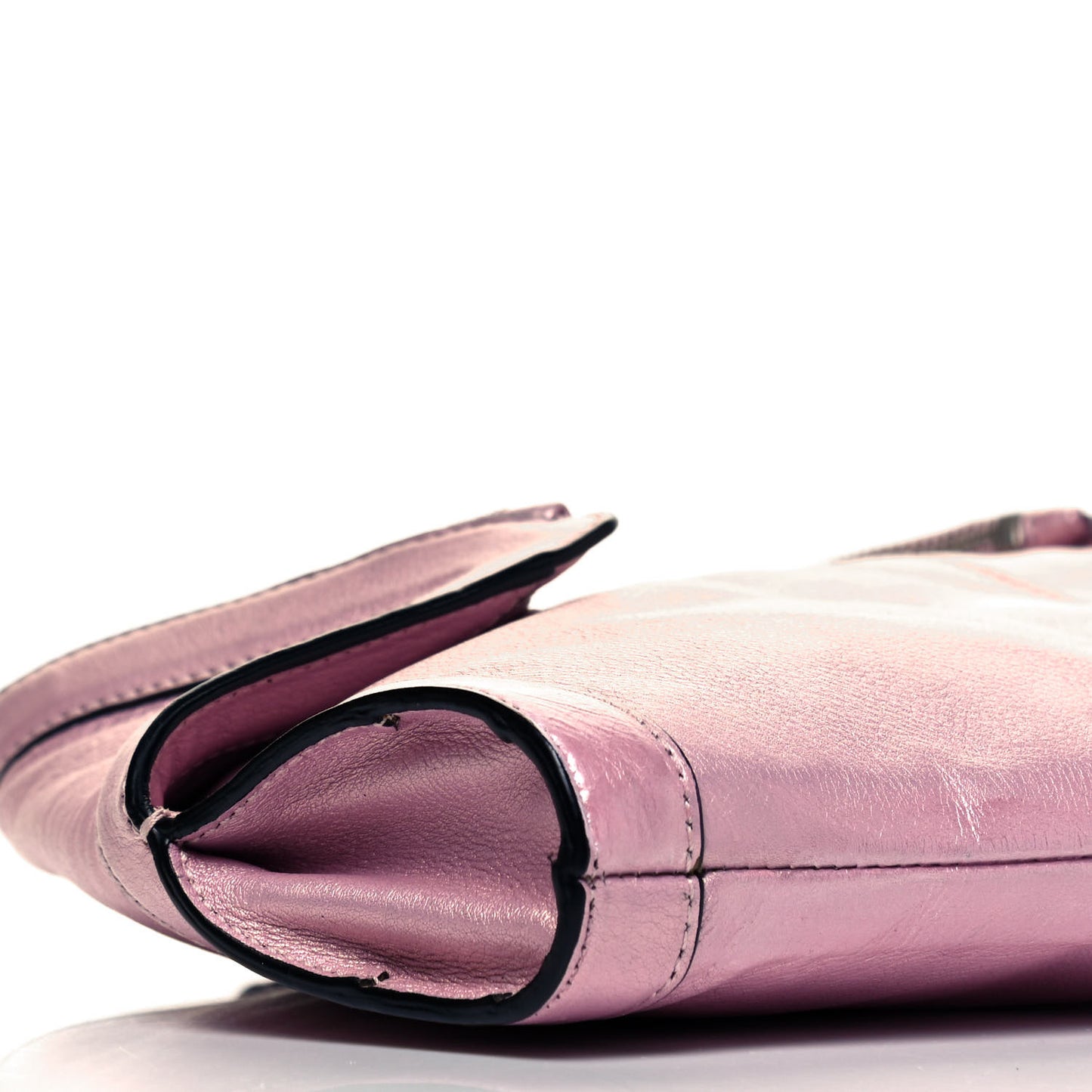 Metallic Lambskin De Manta Clutch Lavender