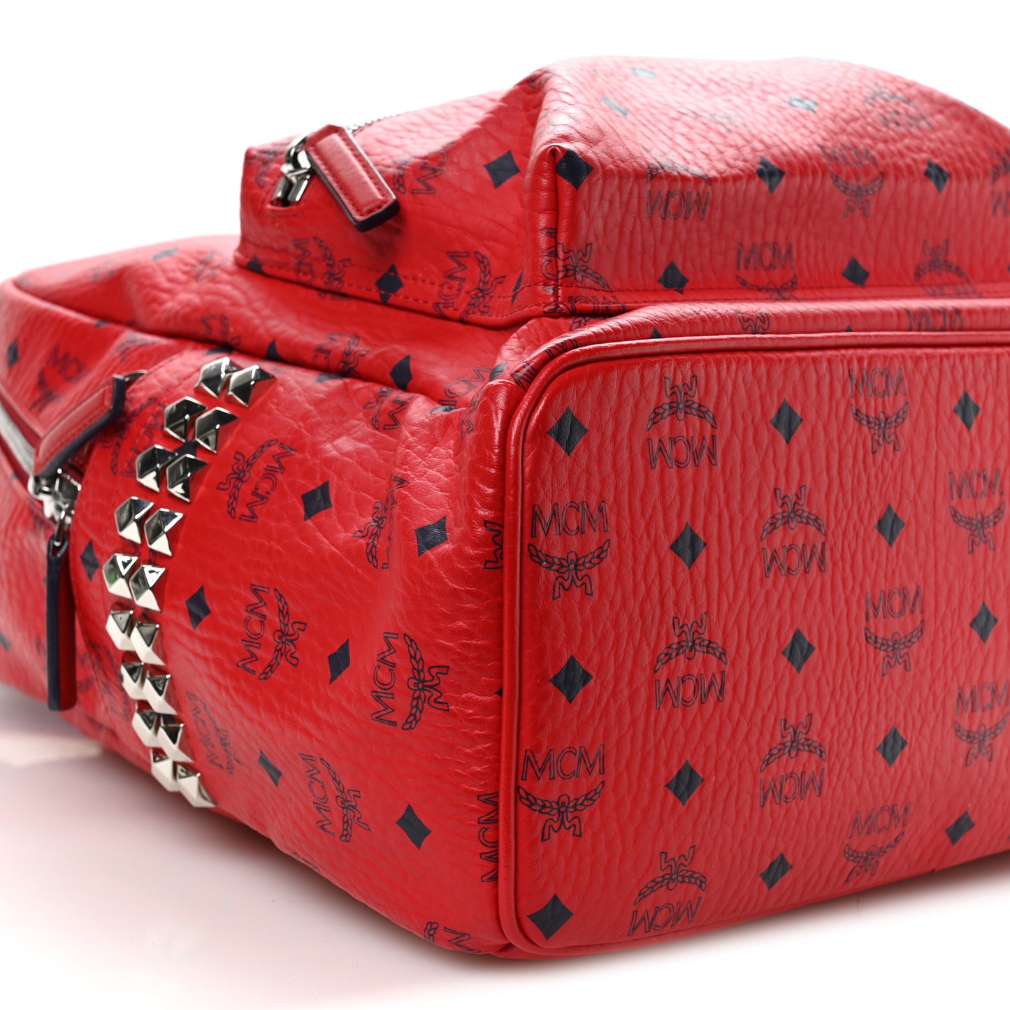 Visetos Medium Side Studs Stark Backpack Ruby Red