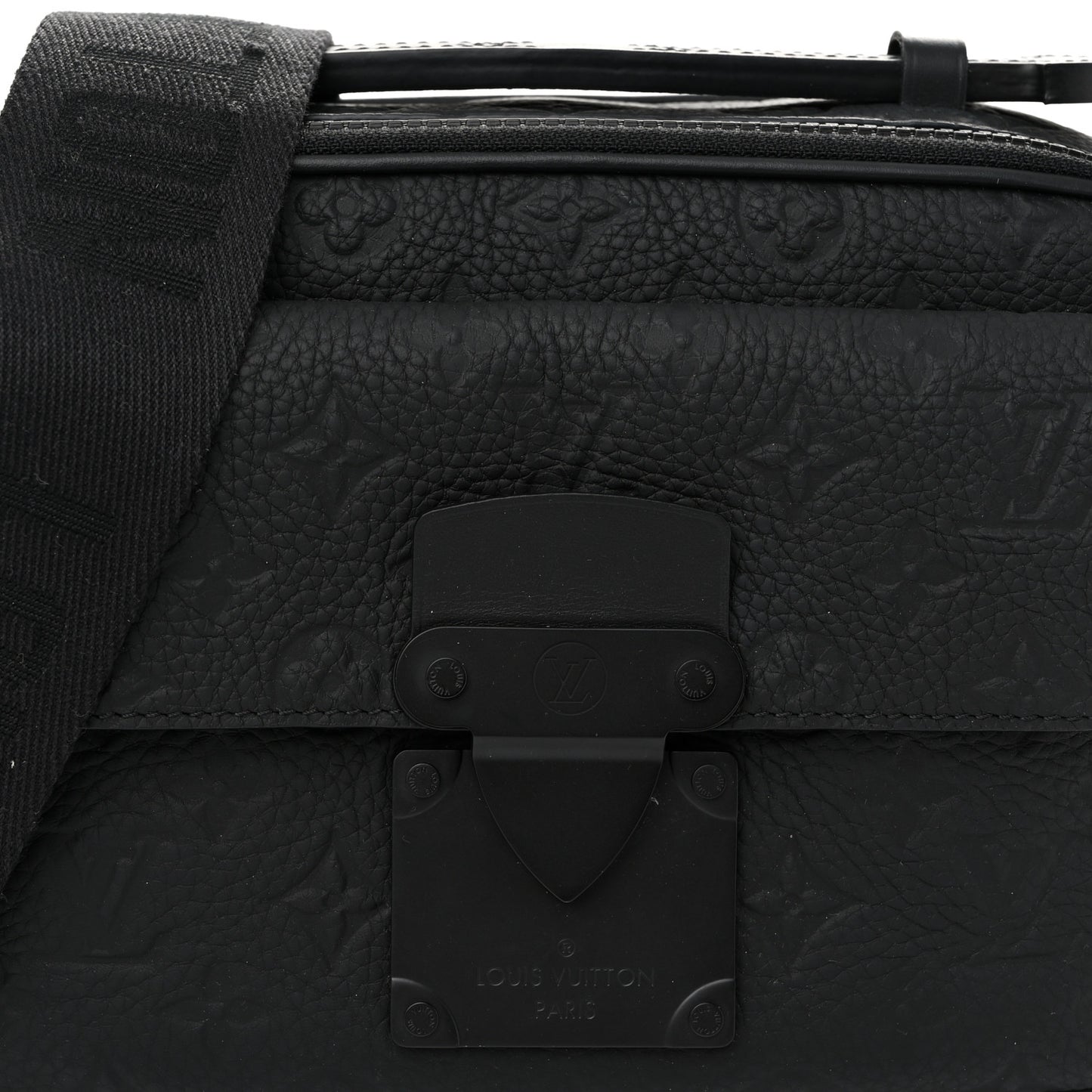 Taurillon Monogram S Lock Messenger Black