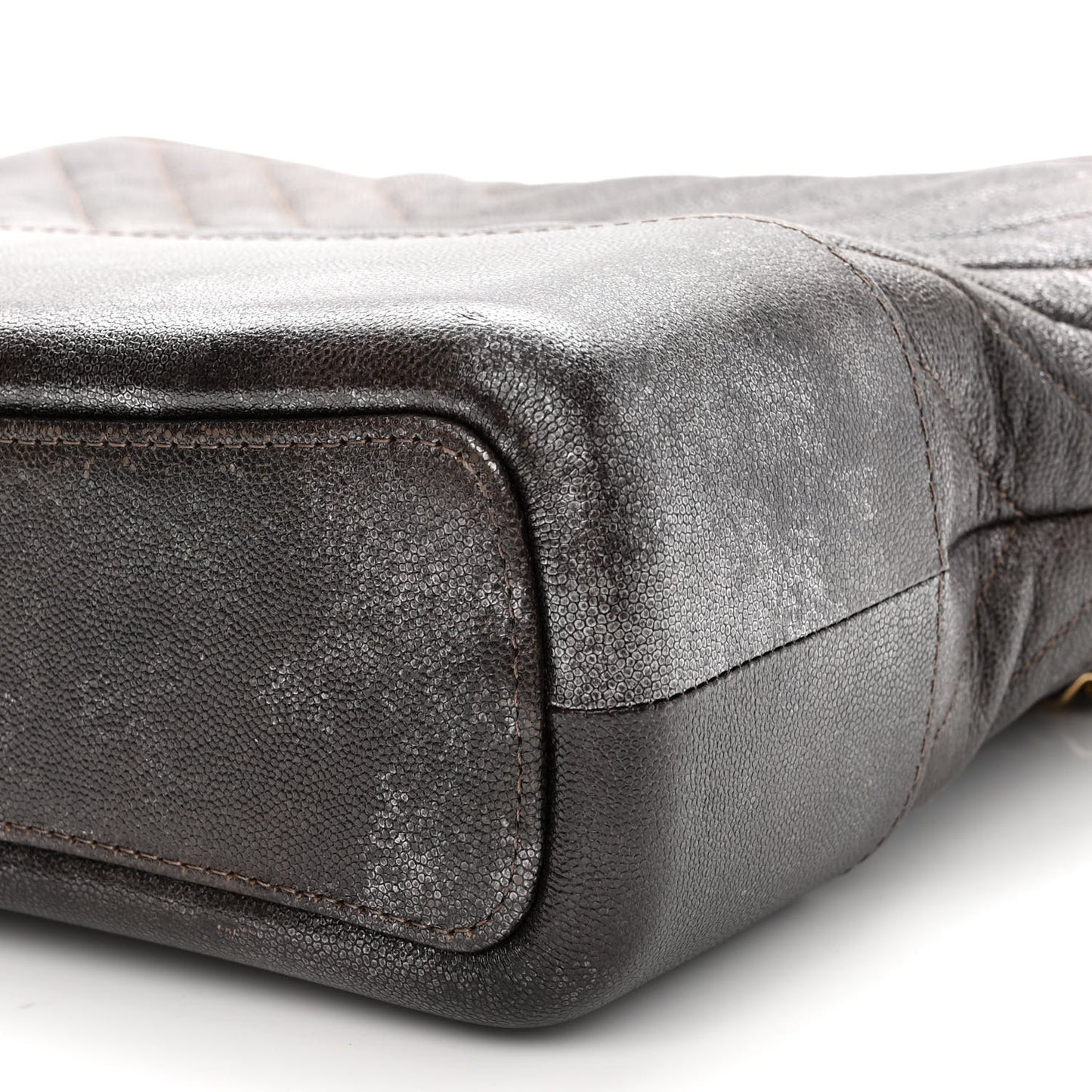 Metallic Caviar Chevron Quilted Medium Gabrielle Hobo Dark Silver Gold