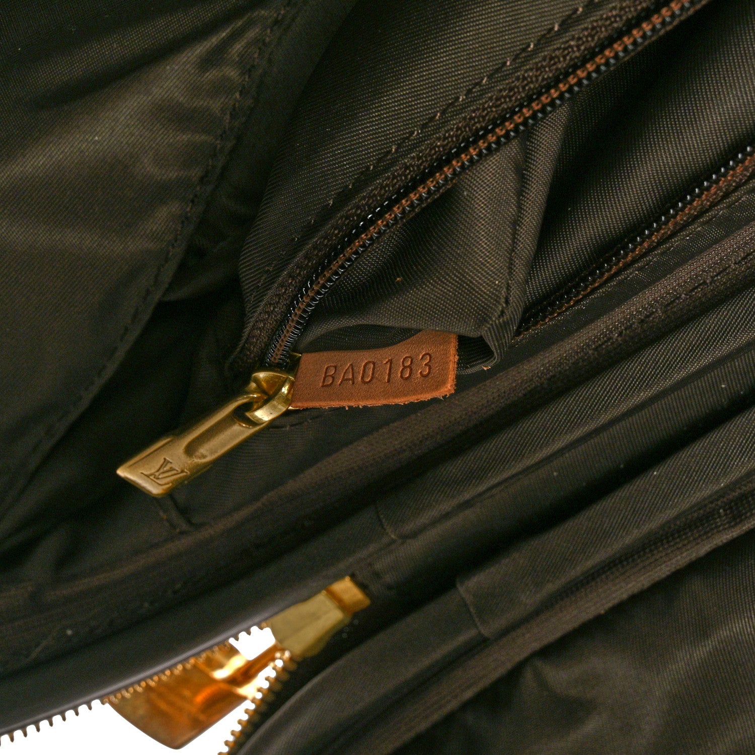Louis Vuitton Monogram Zephyr 55 7 of 16