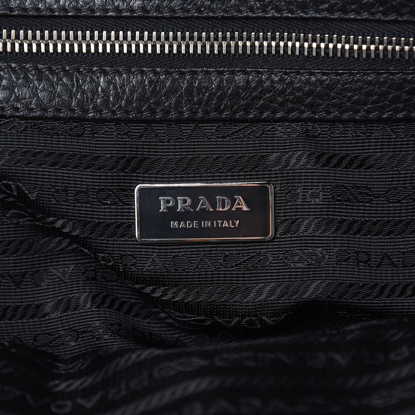 Vitello Daino Embossed Logo Bowler Black