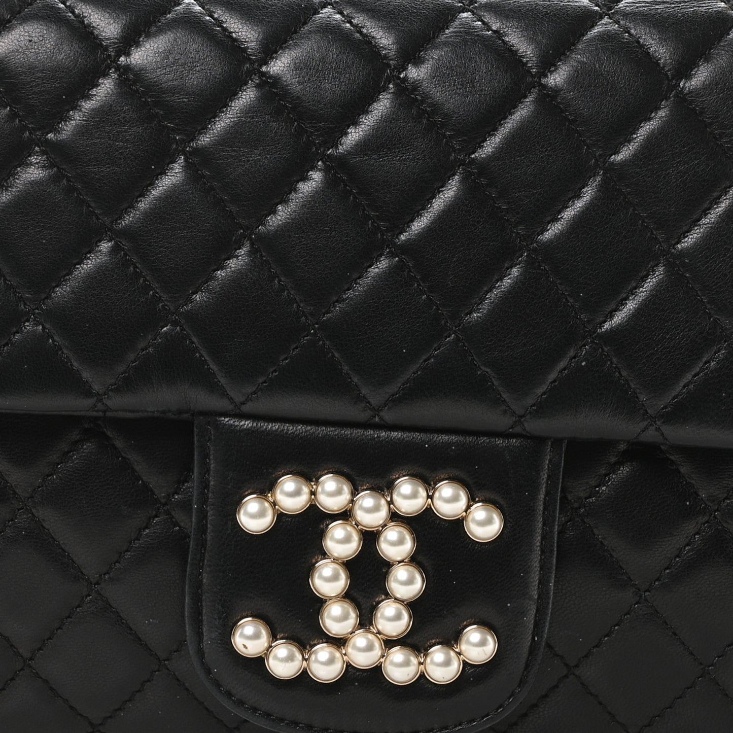 Lambskin Quilted Medium Westminster Pearl Flap Black
