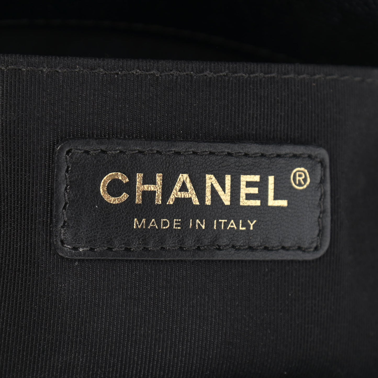 Caviar Chevron Quilted Medium Boy Flap Black