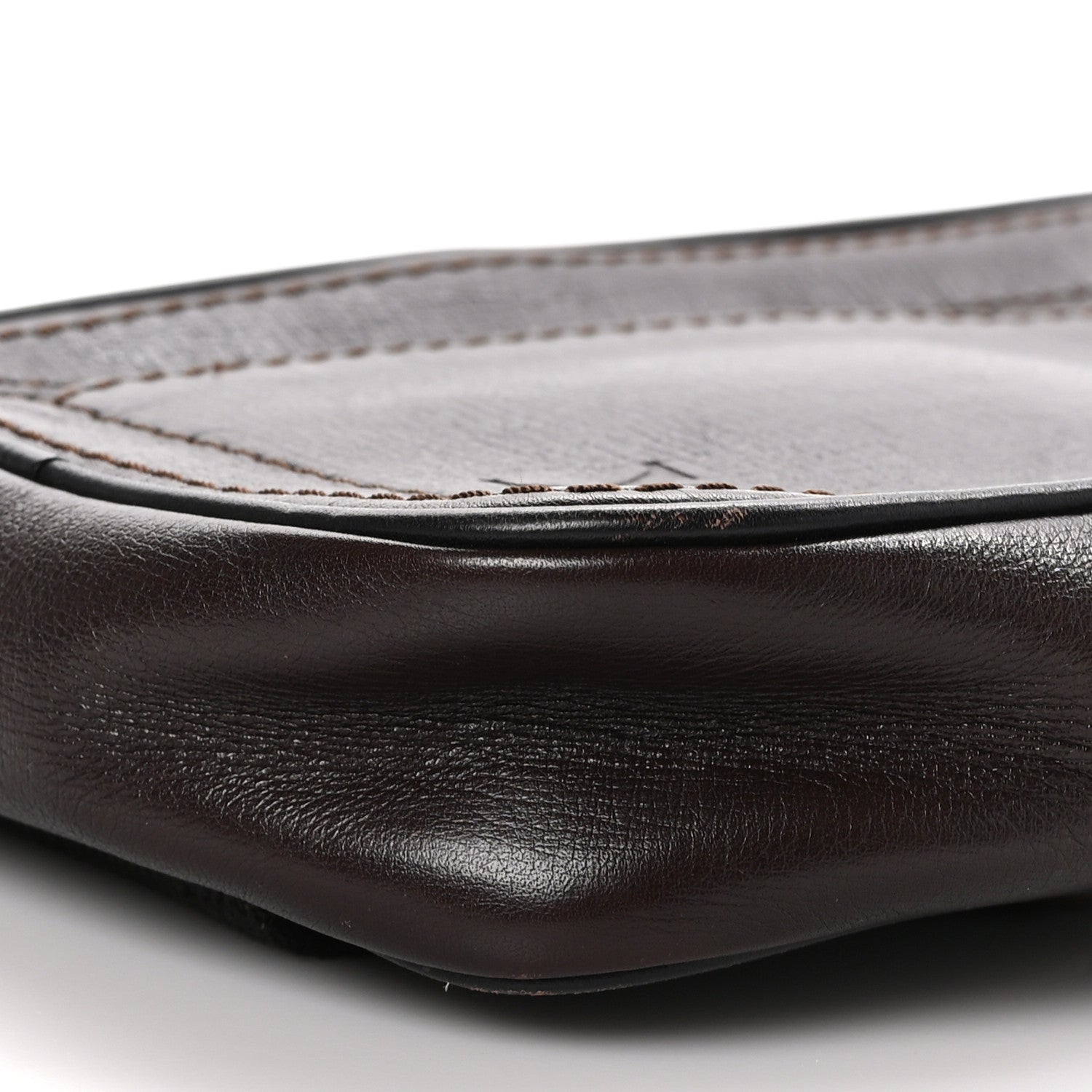 Louis Vuitton Utah Leather Sioux 10 of 12