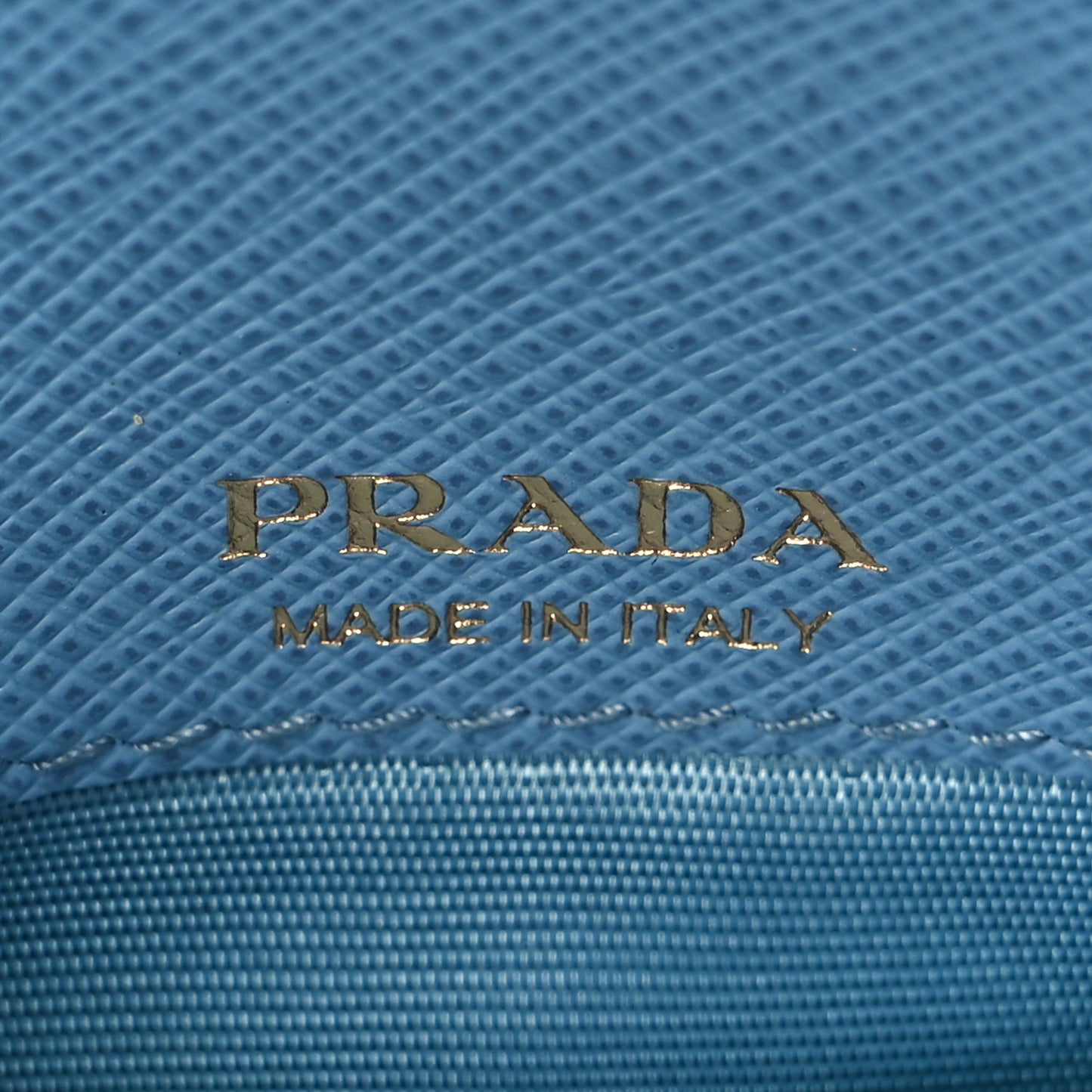 Saffiano Metal Zip Card Holder Blue