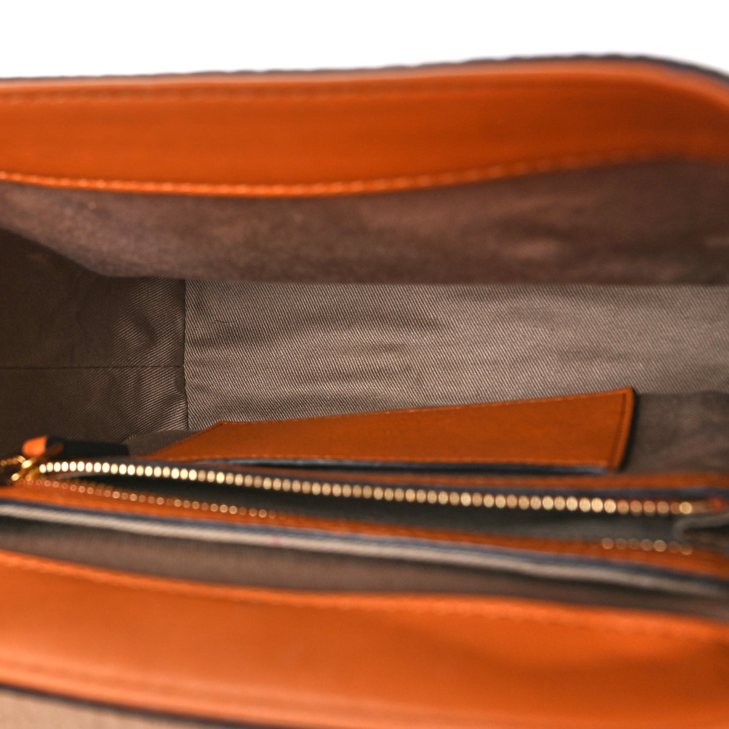 Visetos Small Soft Berlin Crossbody Cognac