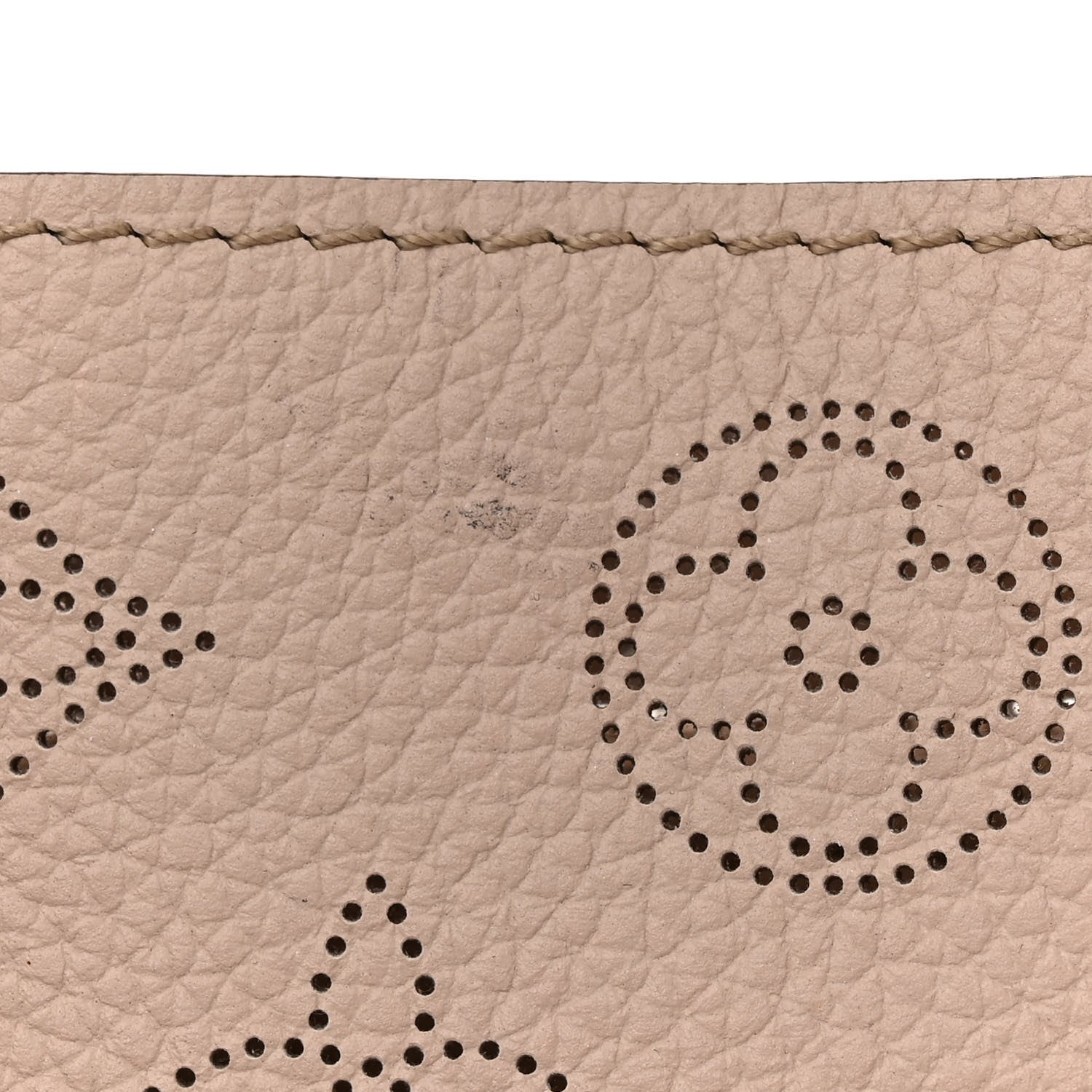 Louis Vuitton Mahina Bella Tote Galet 11 of 12