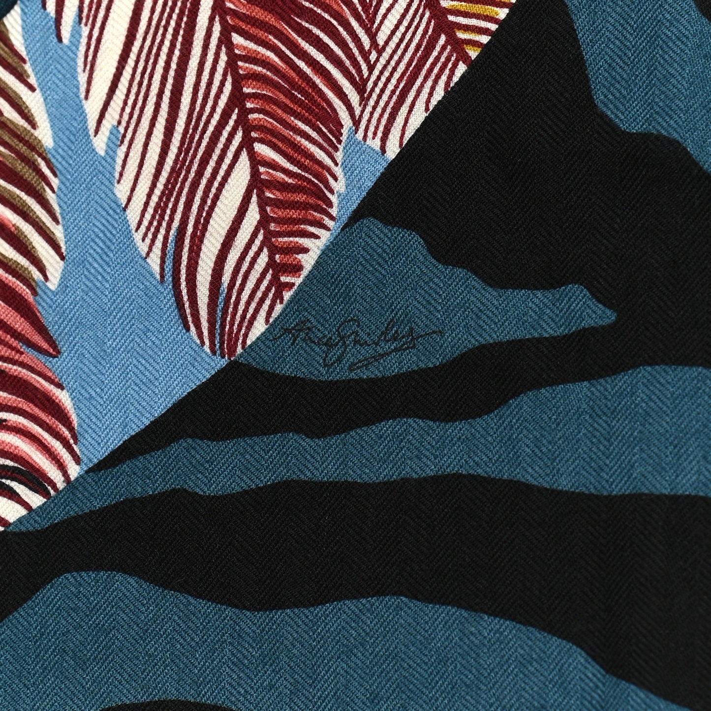 Cashmere Zebra Pegasus Pointe Triangle Scarf Bleu Bordeaux Beige