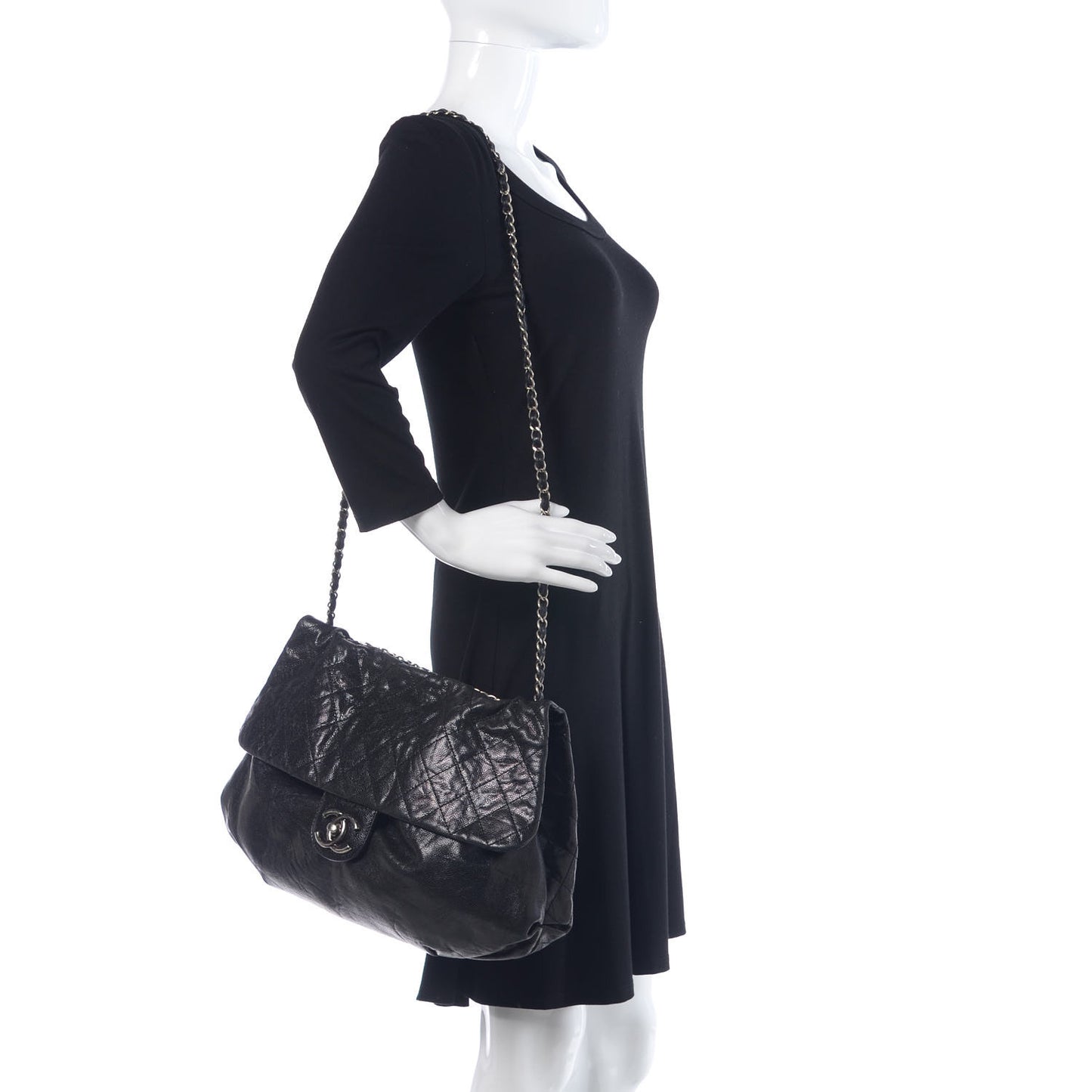 Crumpled Caviar Quilted Maxi Elastic Flap Black