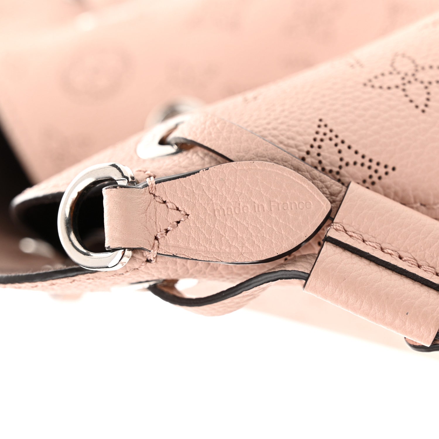 Louis Vuitton Mahina Bella Magnolia 7 of 10