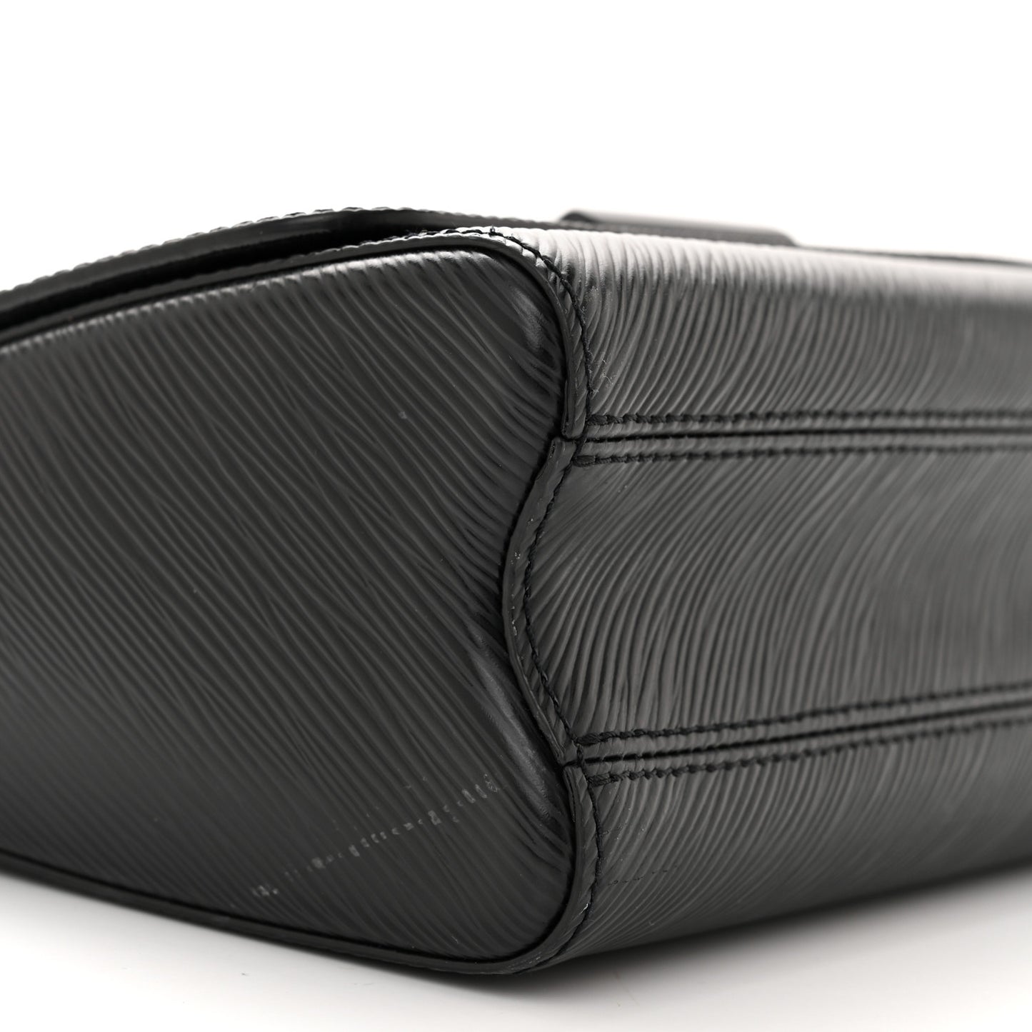 Epi Twist Shoulder Bag MM Matte Black