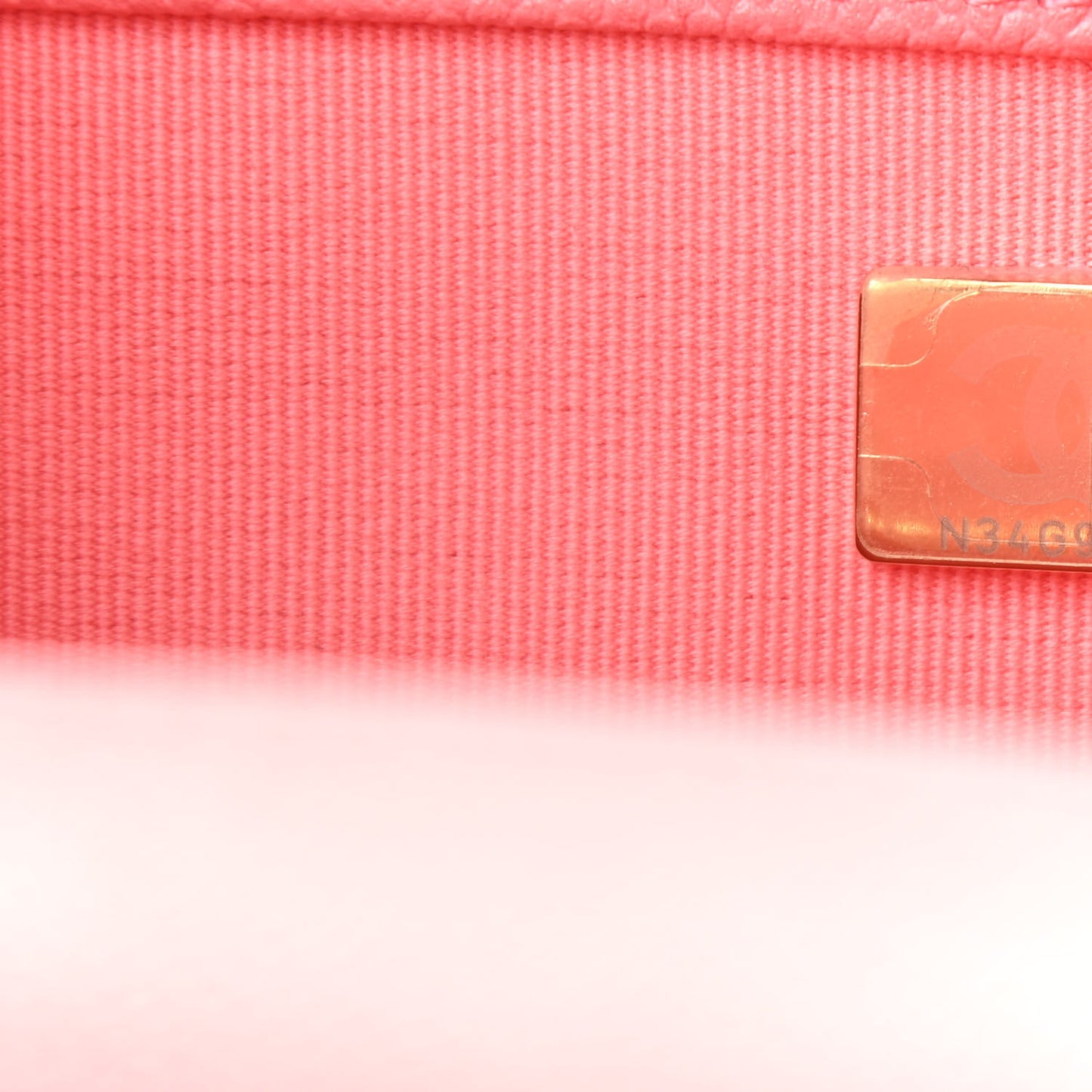 Caviar Quilted Medium Boy Flap Pink