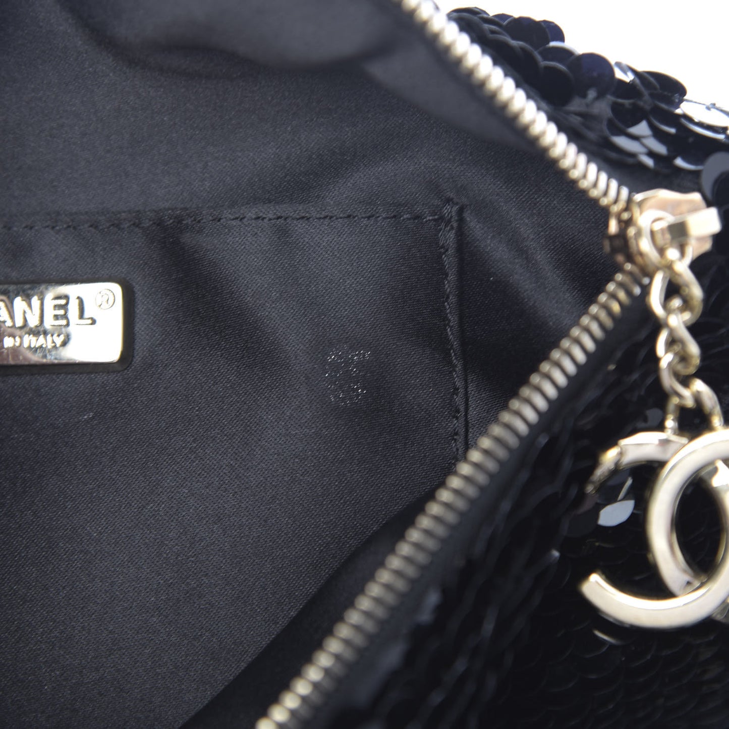 Sequin Calfskin Sparkling City Waist Bag Fanny Pack Black