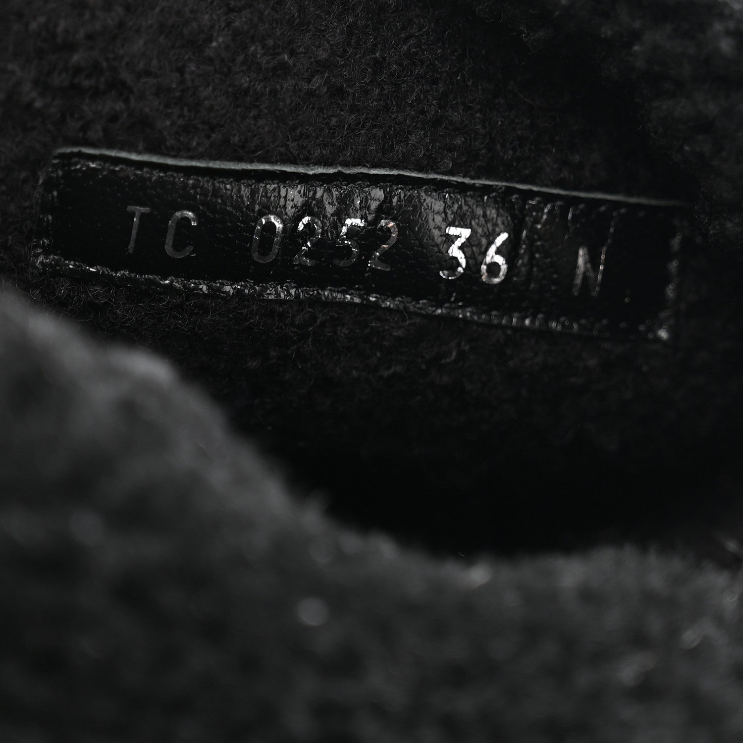 Louis Vuitton Suede Calfskin Shearling Snowdrop Flat Ankle Boot 36 Black 8 of 9