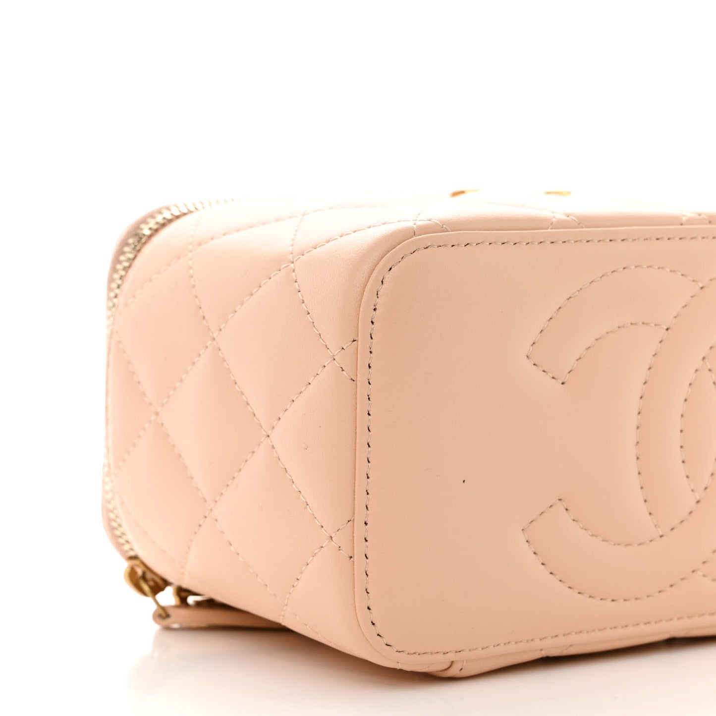 Lambskin Quilted Sweet Camellia Small Vanity Case With Chain Pink