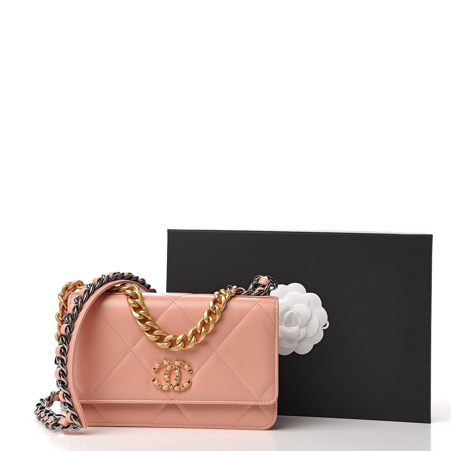 Goatskin Quilted 19 Wallet On Chain WOC Rose Clair