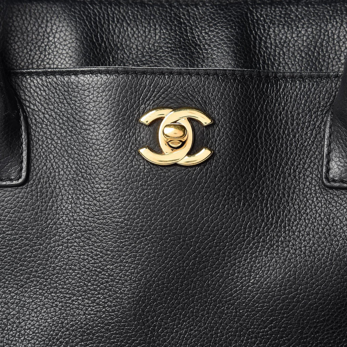 Calfskin Tall Cerf Tote Black