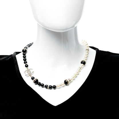Chanel Pearl Crystal Bead Divine Higness Necklace Black 2 of 6