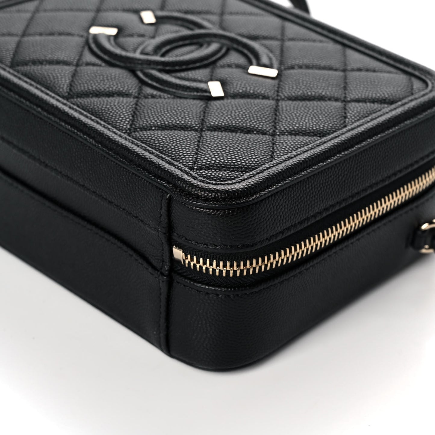 Caviar Quilted Small CC Filigree Vanity Case Black
