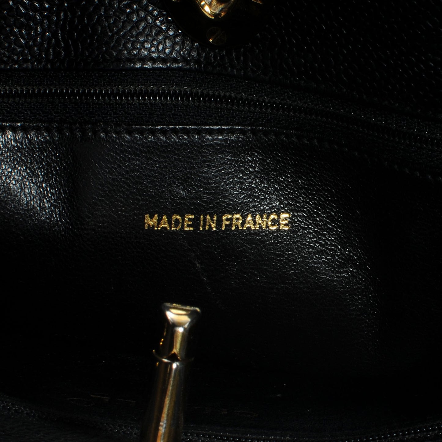 Caviar Quilted CC Shoulder Bag Black