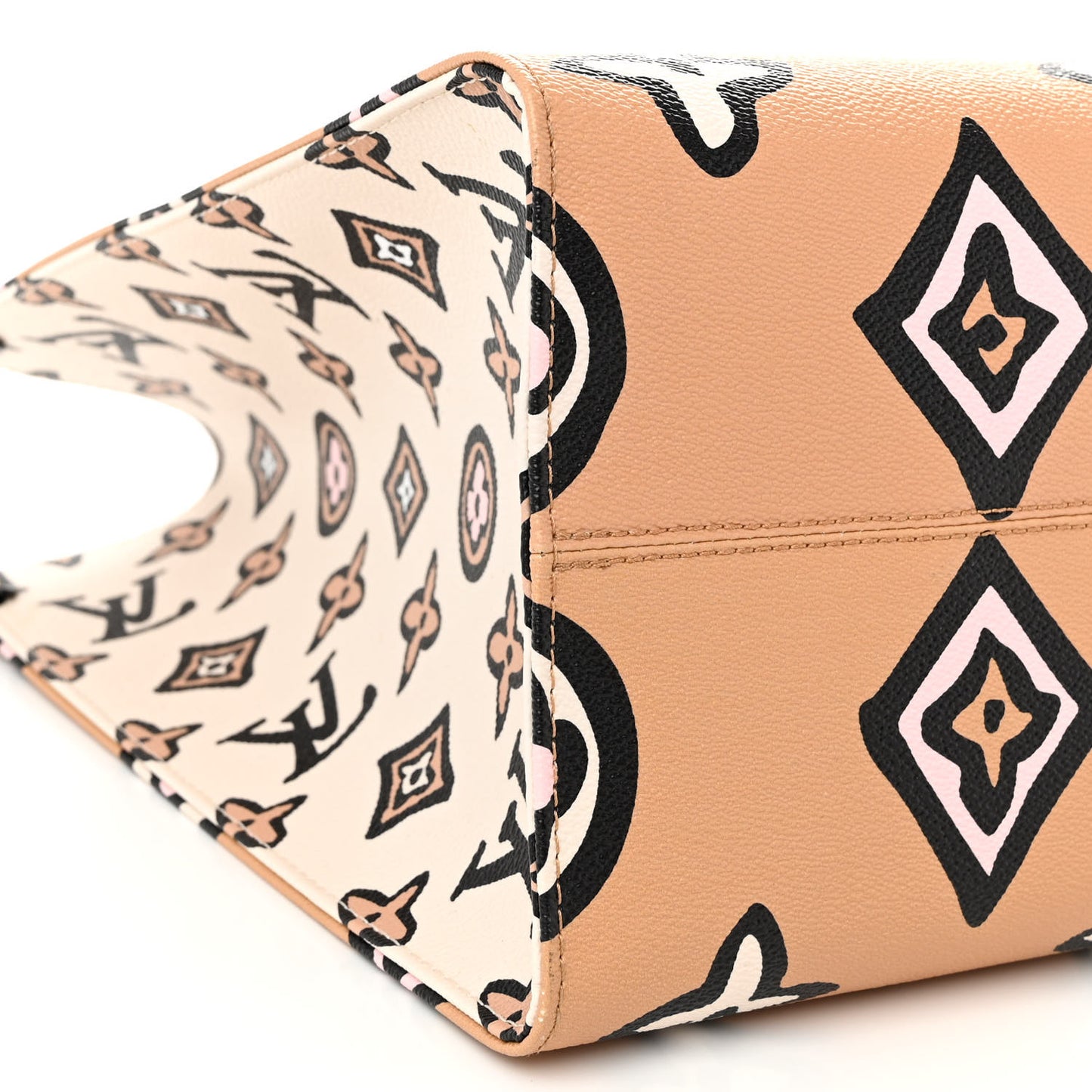 Monogram Giant Wild At Heart Onthego GM Arizona