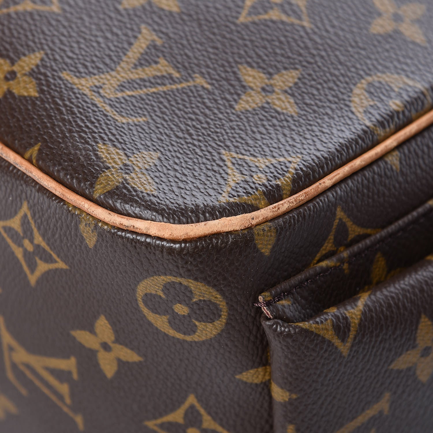 Louis Vuitton Monogram Excentri-Cite 18 of 18