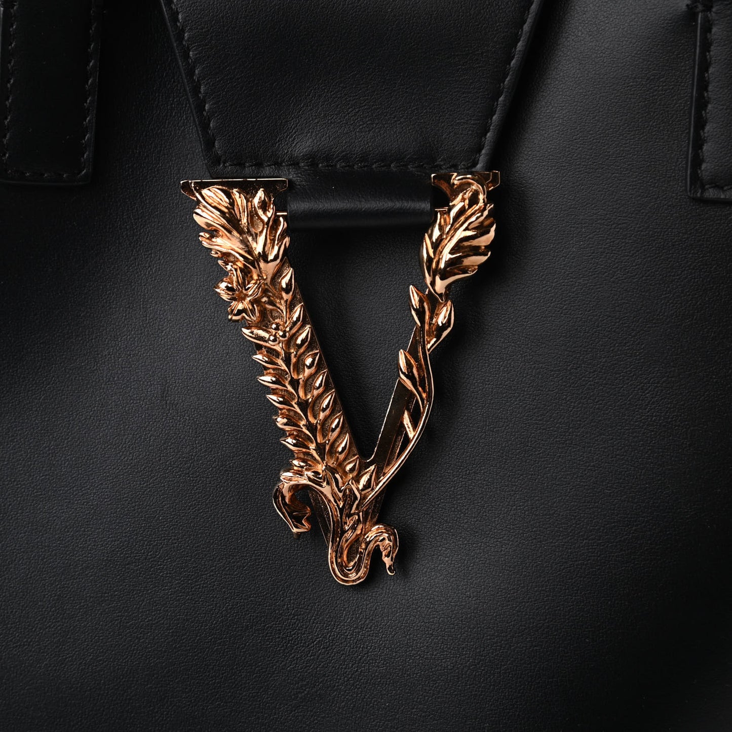Vitello Virtus Tote Black
