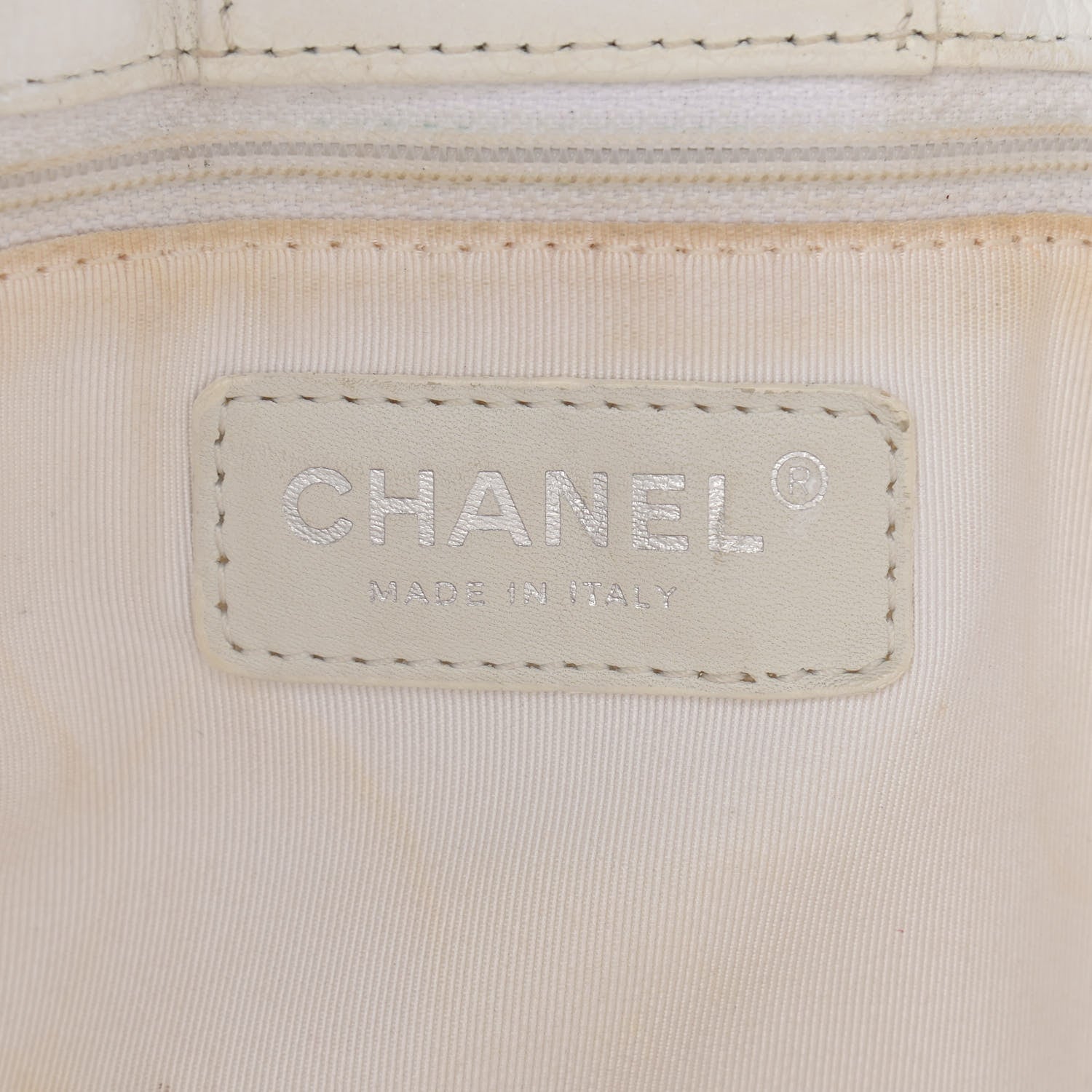 Chanel Calfskin Cerf Executive Shopper Tote White 6 of 19