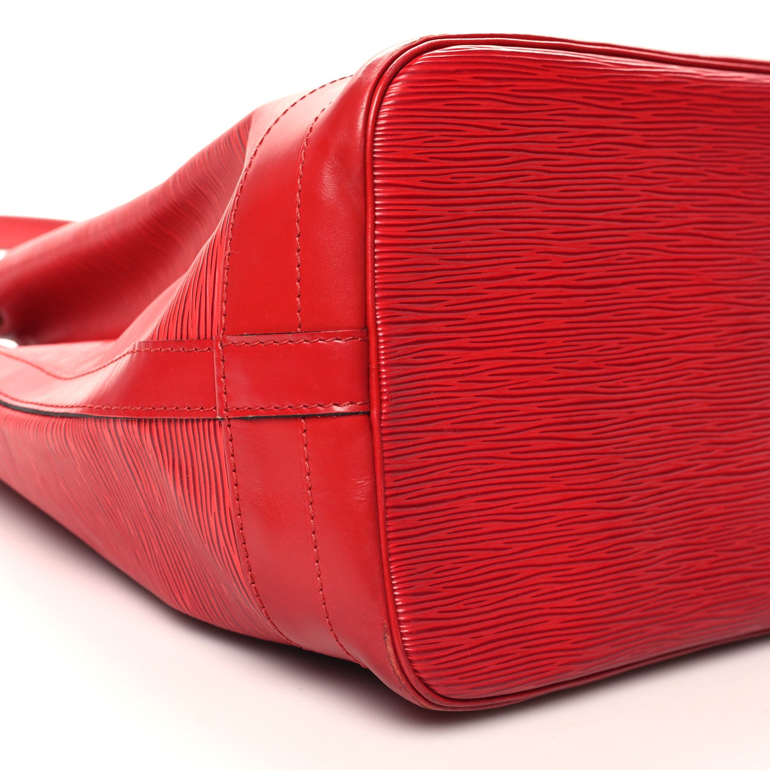 Louis Vuitton Epi Noe Castillan Red 8 of 9