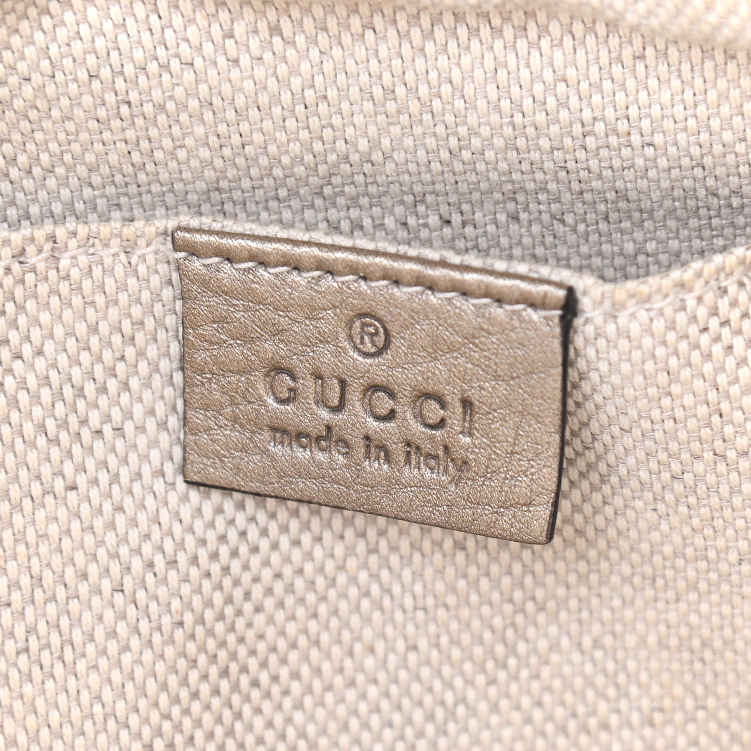 Gucci Metallic Pebbled Calfskin Small Soho Disco Bag Golden Beige 6 of 9