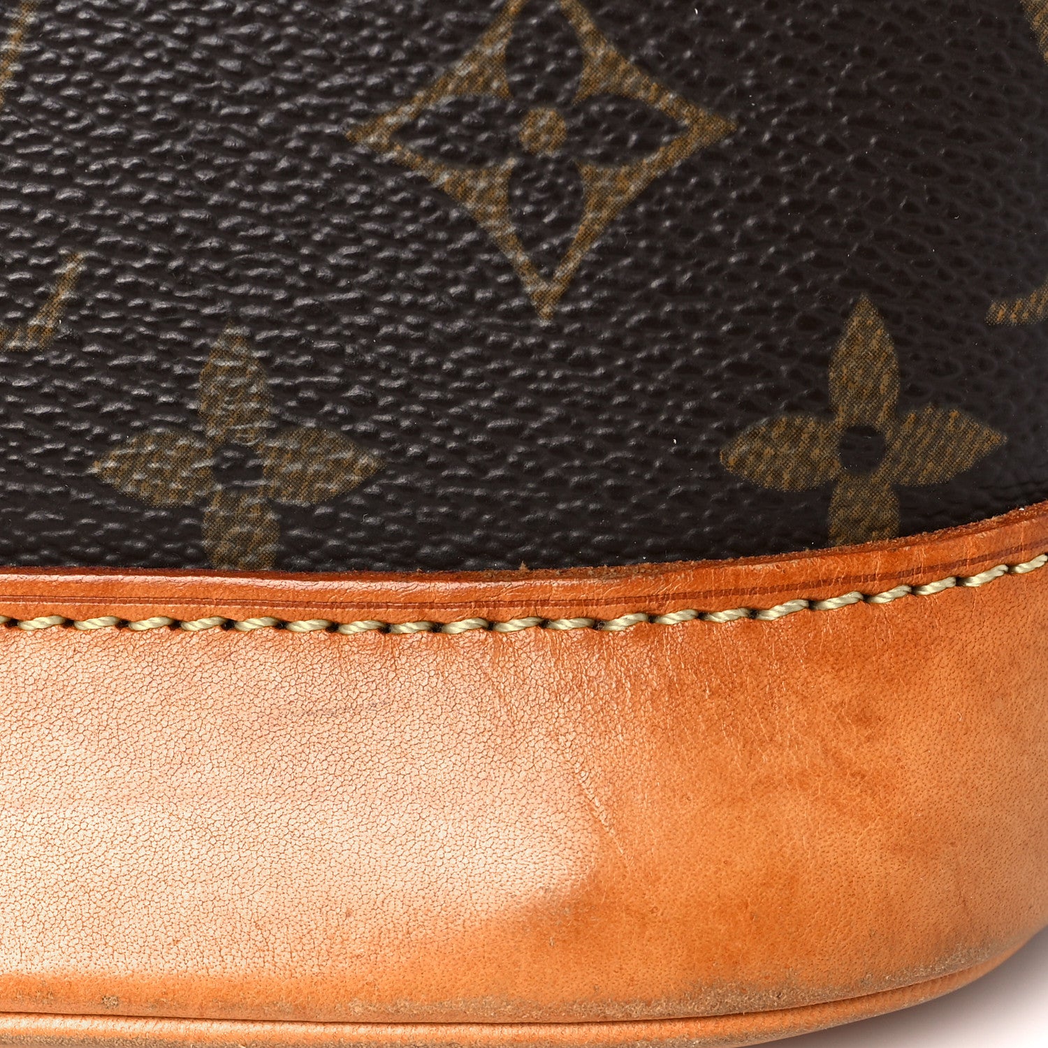 Louis Vuitton Monogram Alma PM 8 of 10