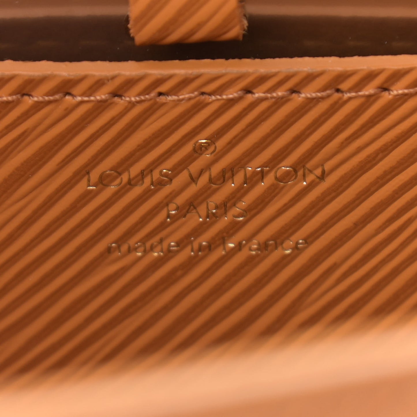 Epi Twist Shoulder Bag MM Gold Miel