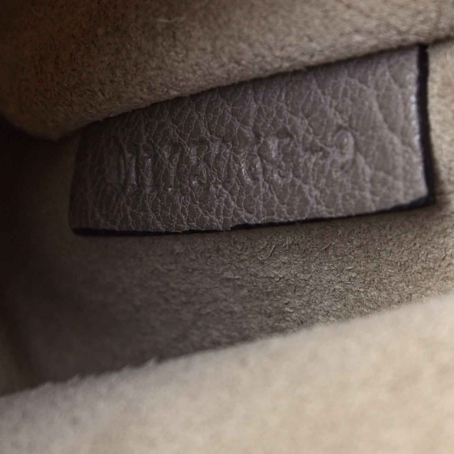 Grained Lambskin Drew Shoulder Bag Motty Grey
