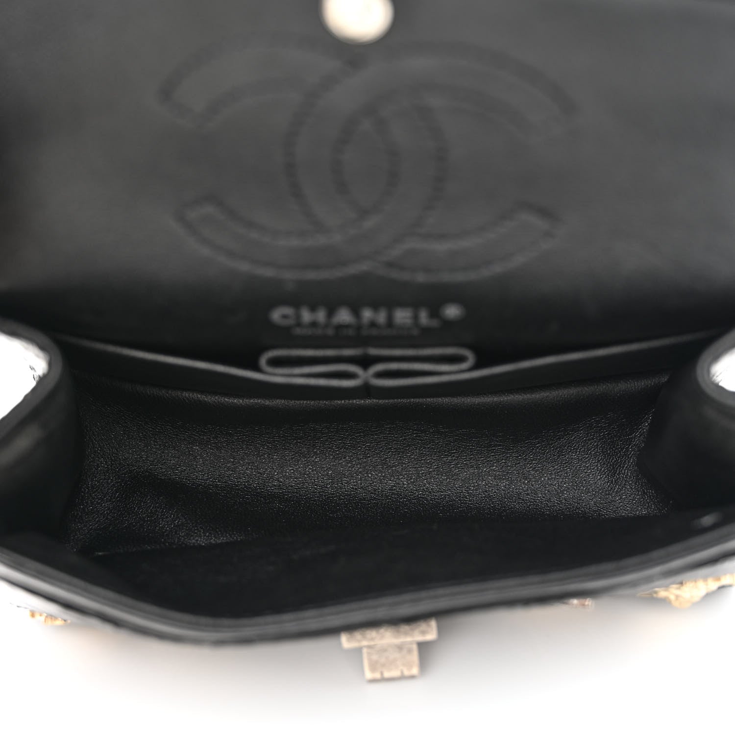Chanel Aged Calfskin Lucky Charms 2.55 Reissue 224 Flap Black 5 of 13