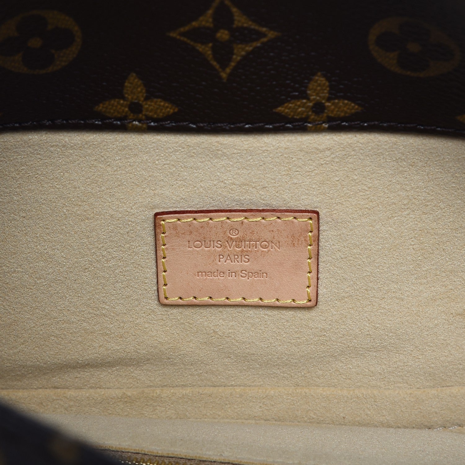 Louis Vuitton Monogram Artsy MM 6 of 10