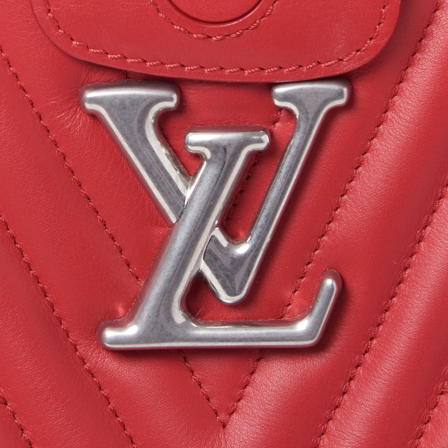 Louis Vuitton Calfskin New Wave Chain Tote Ecarlate 7 of 8