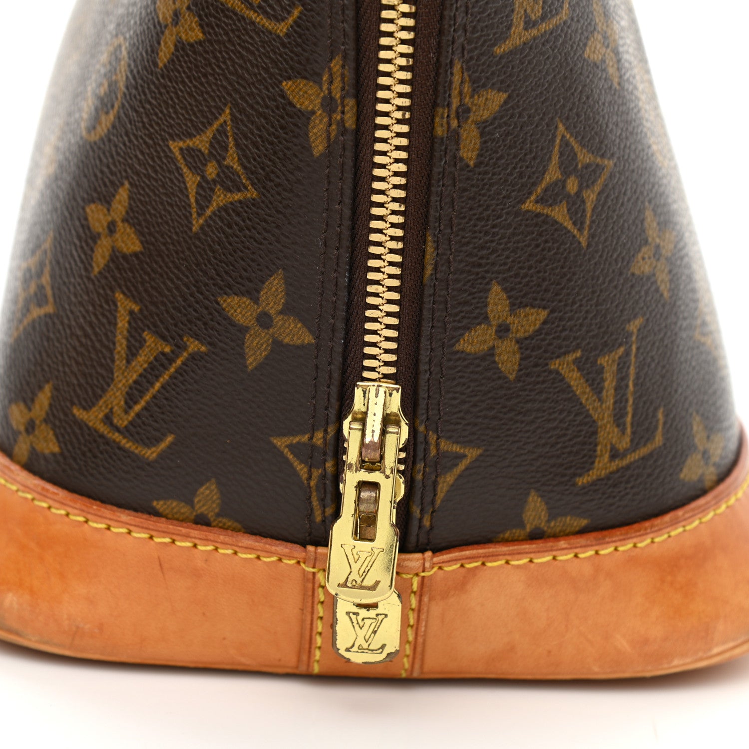 Louis Vuitton Monogram Alma MM 17 of 17