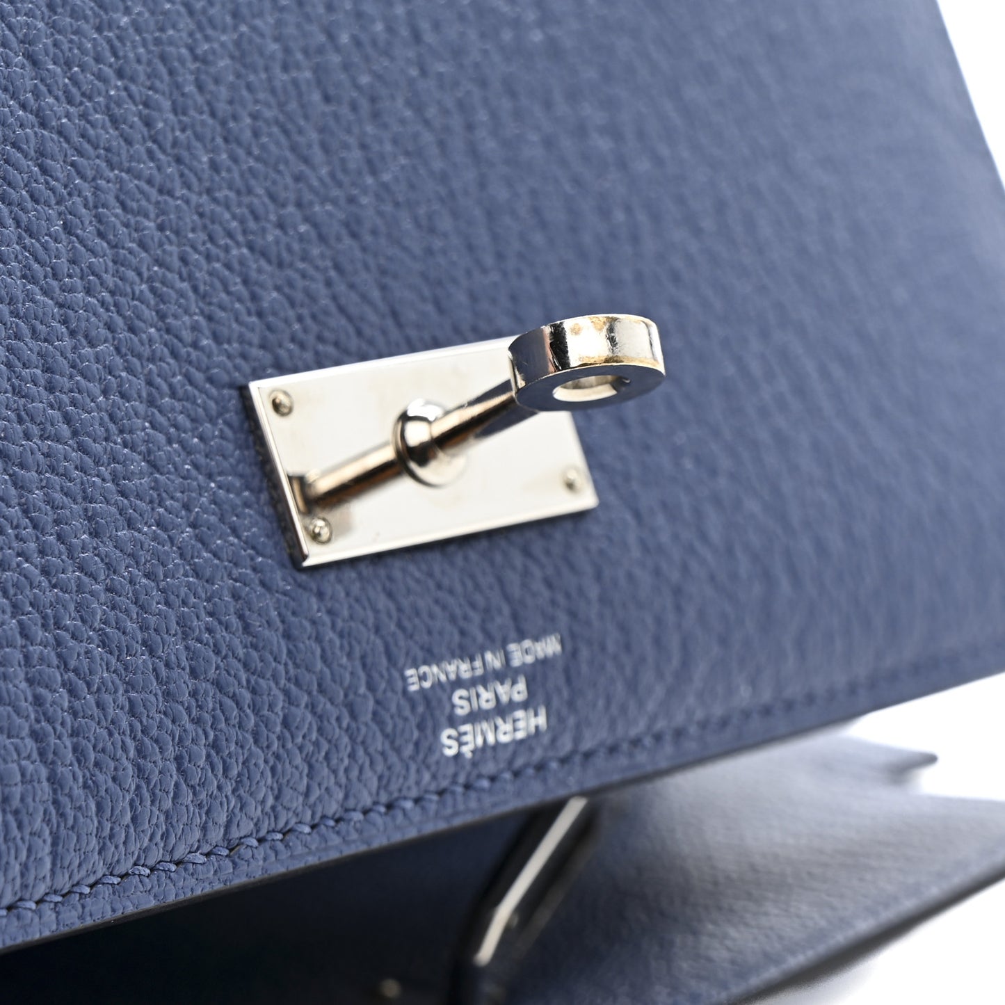 Chevre Mysore Medium Kelly Wallet Bleu Agate