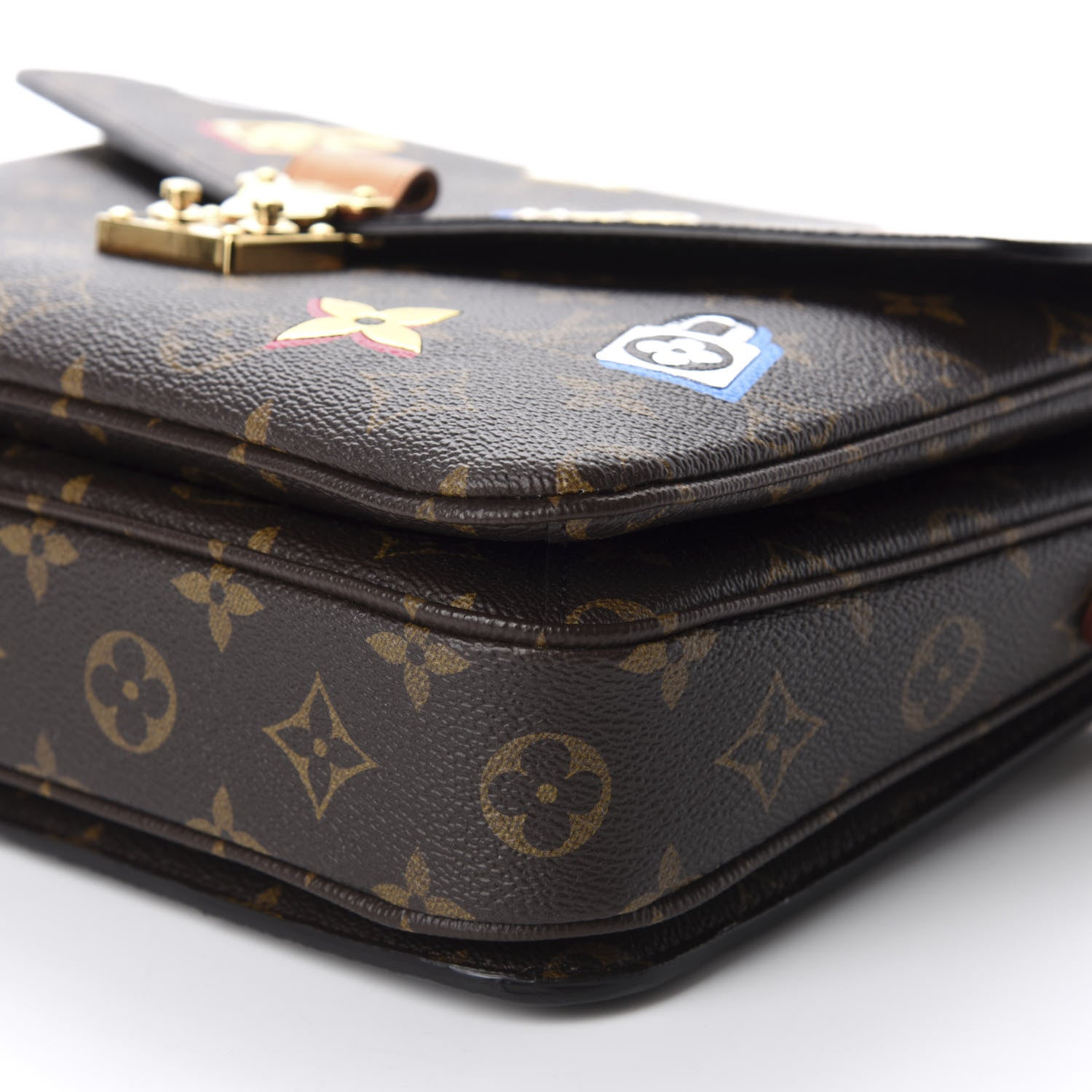 Louis Vuitton Monogram Love Lock Pochette Metis 7 of 10