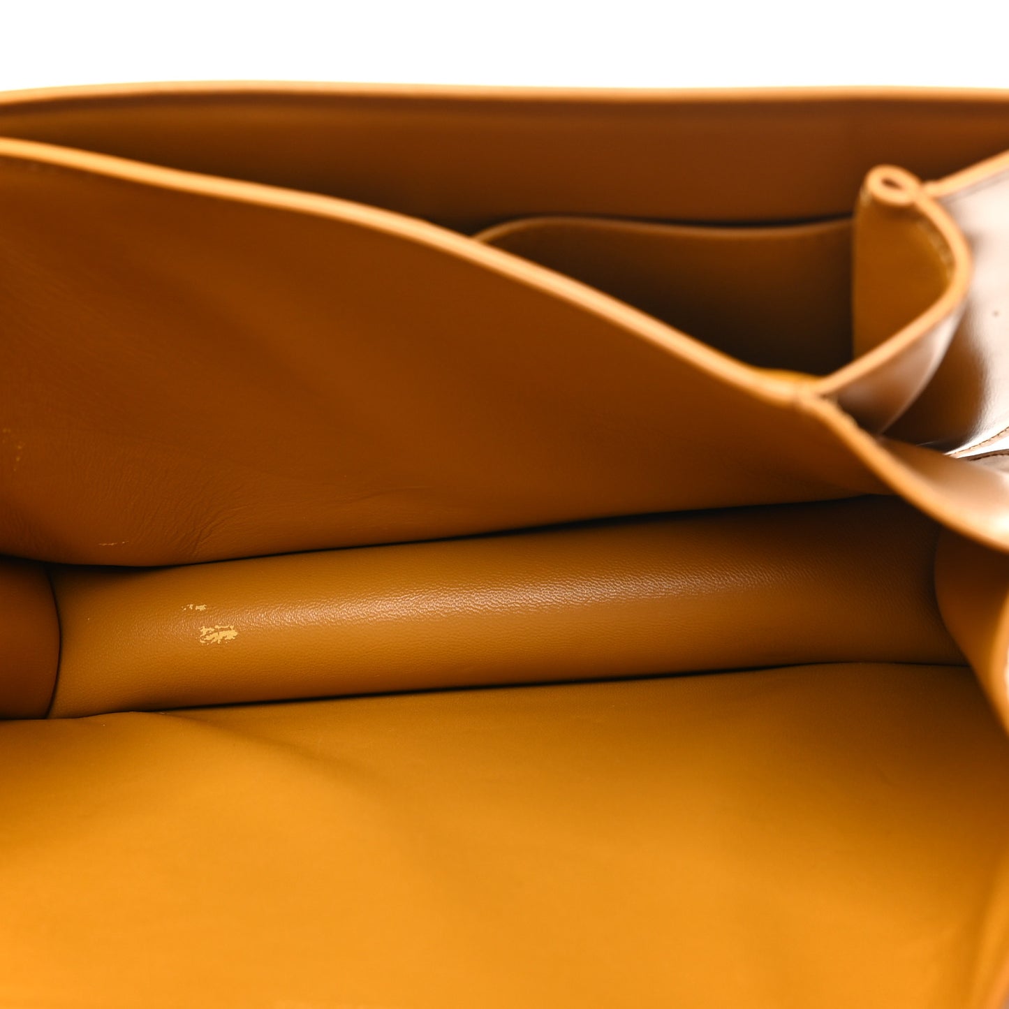 Smooth Calfskin Medium Classic Box Flap Bag  Daffodil