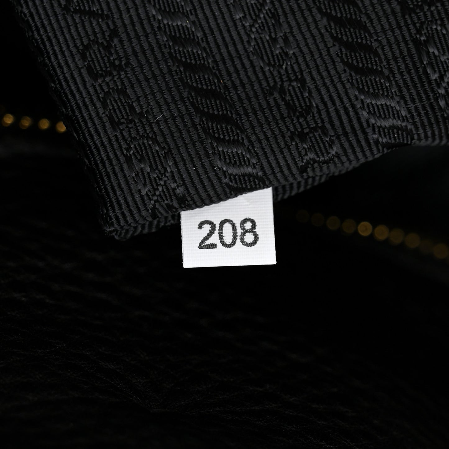 Vitello Daino Shopping Tote Black