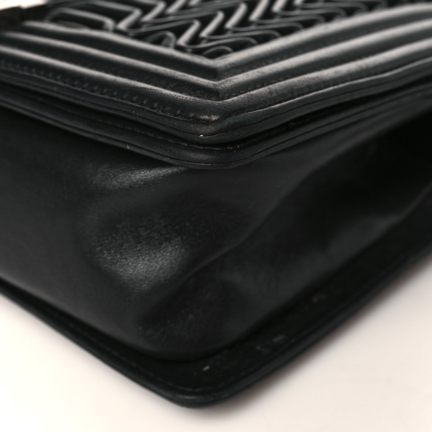 Calfskin Pleated Medium Boy Flap Black
