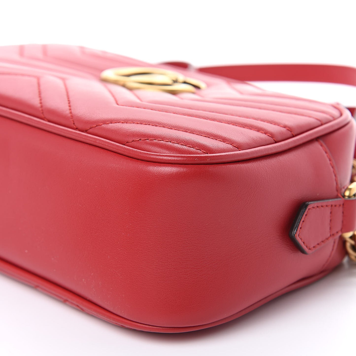 Calfskin Matelasse Small GG Marmont Chain Shoulder Bag Hibiscus Red